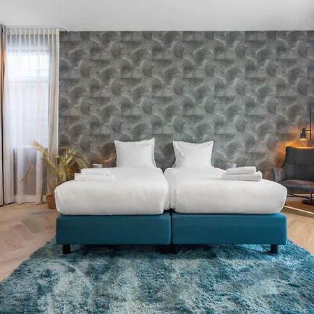 Boutique At Sea Hotel *