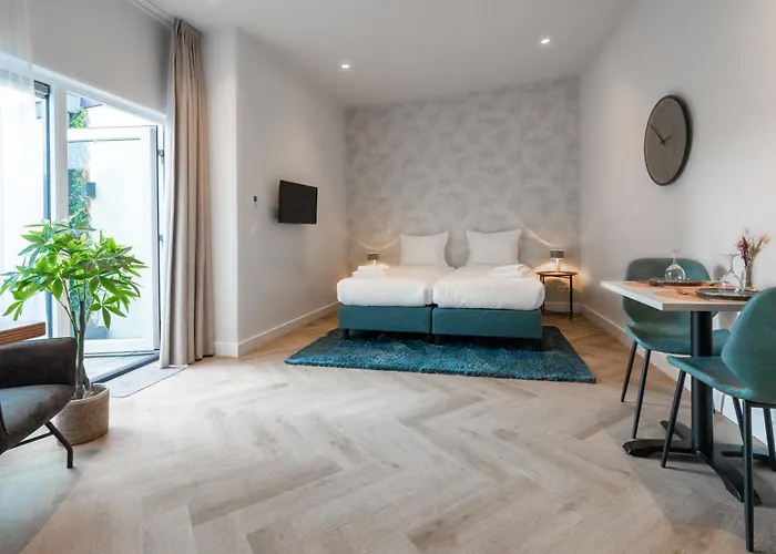 Ocean House Zandvoort 赞德沃特