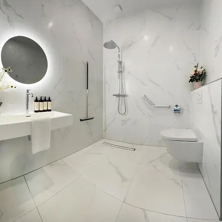 מלון Boutique At Sea *