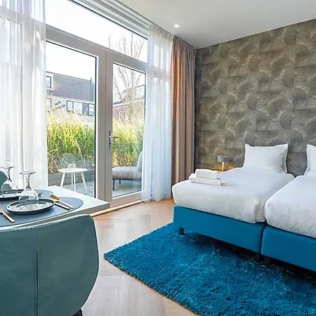 Ocean House Hotel *